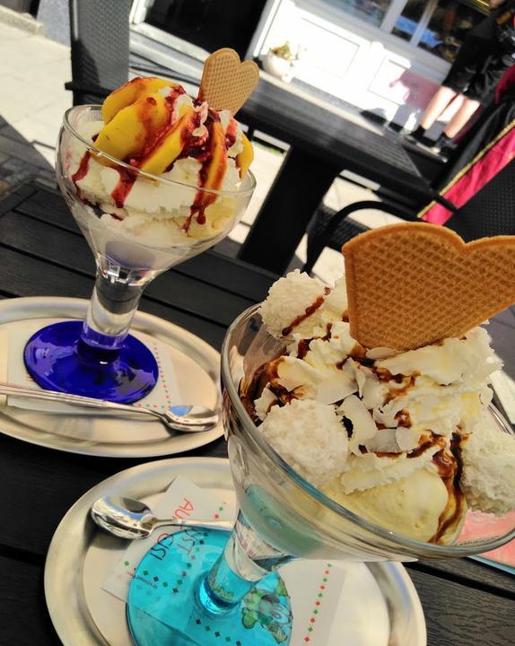 Gelateria-Cafe Romantica